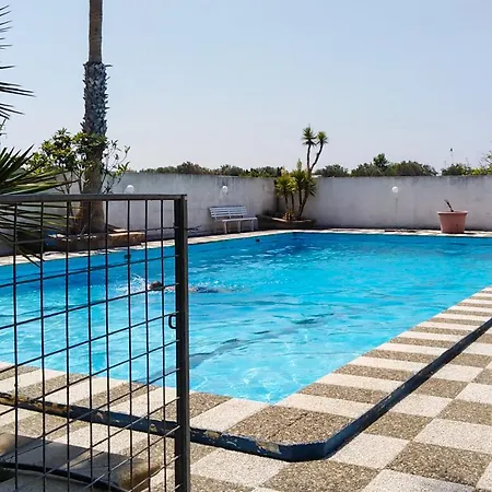 With Pool In Torre Dell'orso M133 Villa Melendugno