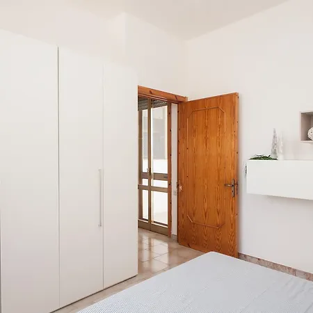 Villa With Pool In Torre Dell'orso M133 *