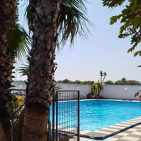 With Pool In Torre Dell'orso M133
