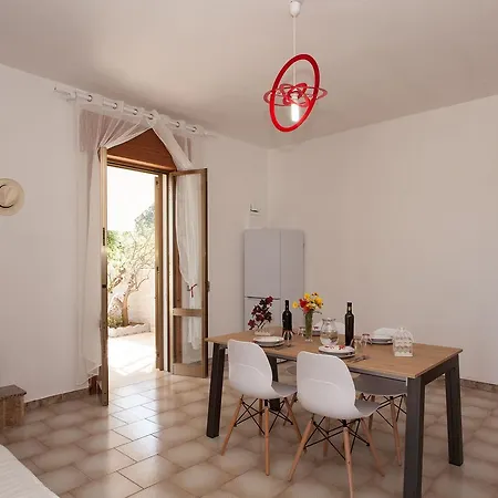 With Pool In Torre Dell'orso M133 Villa *